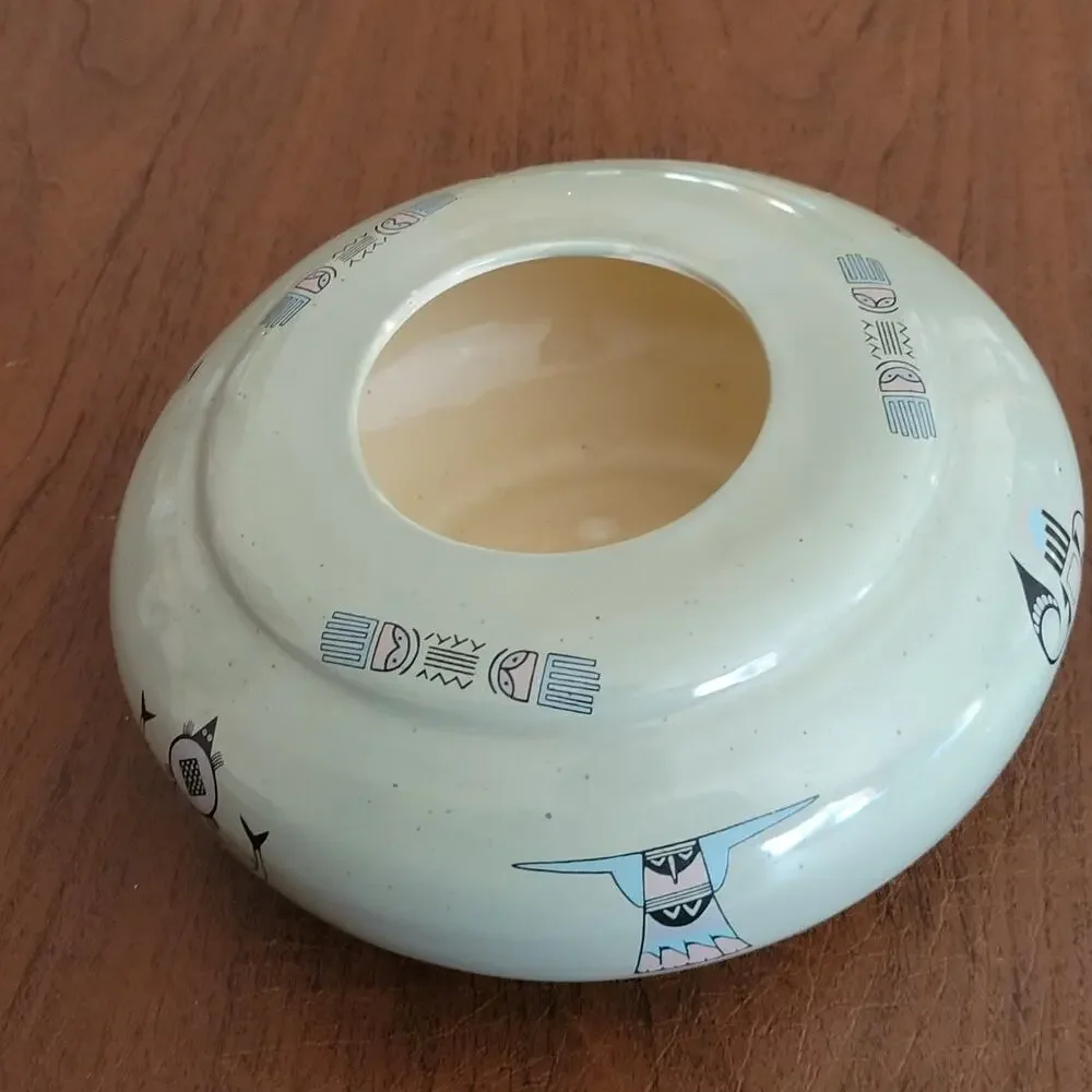 Vintage Native American stoneware pottery lidded bowl 1989